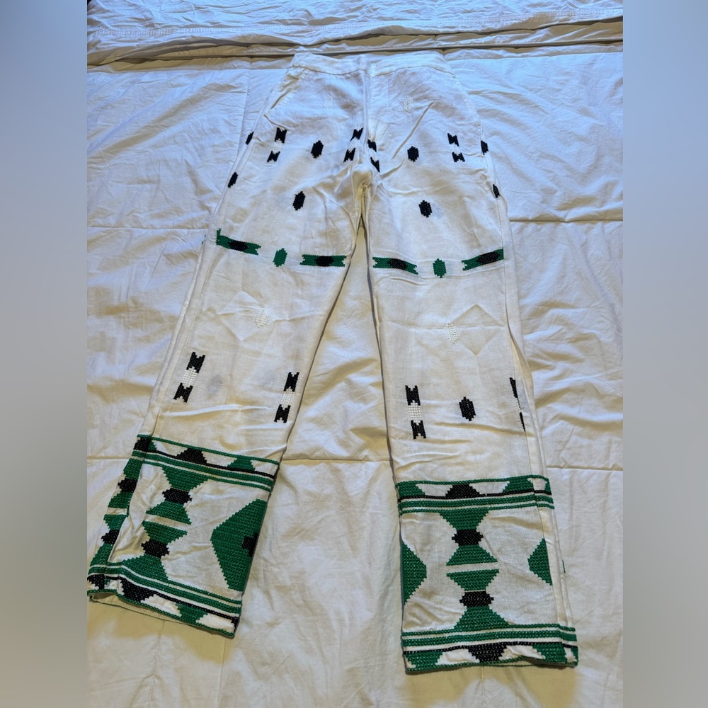 Zara white ethnic pants. Size XS